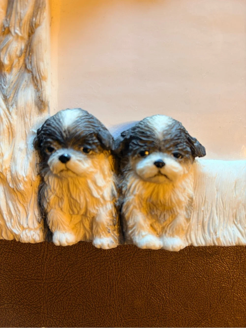Shitzu Photo Frame 4x6 Resin 3D Sculpted Dog Lover E&S Puppies Pet Picture Frame